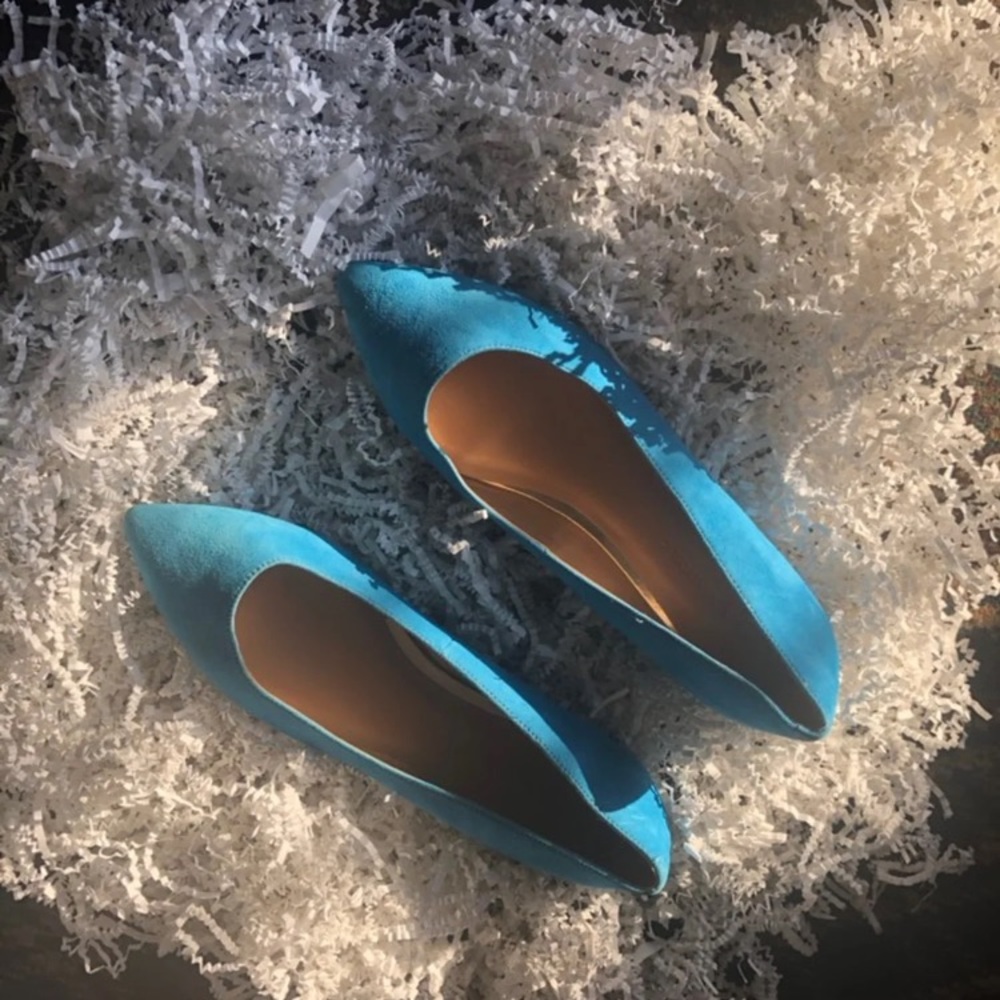 Banana Republic “New” flats